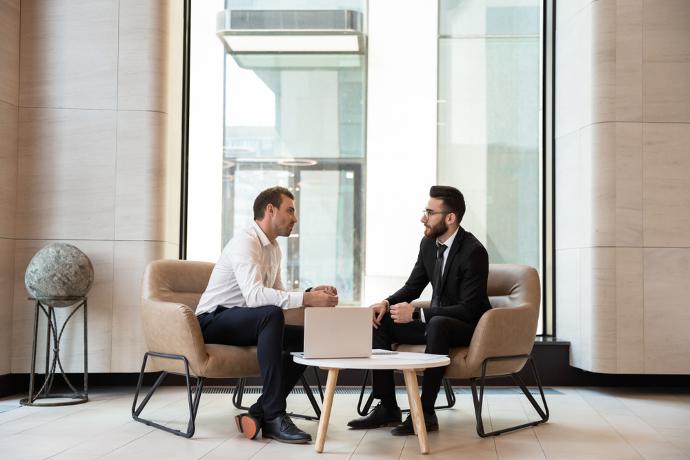 Discussion associé